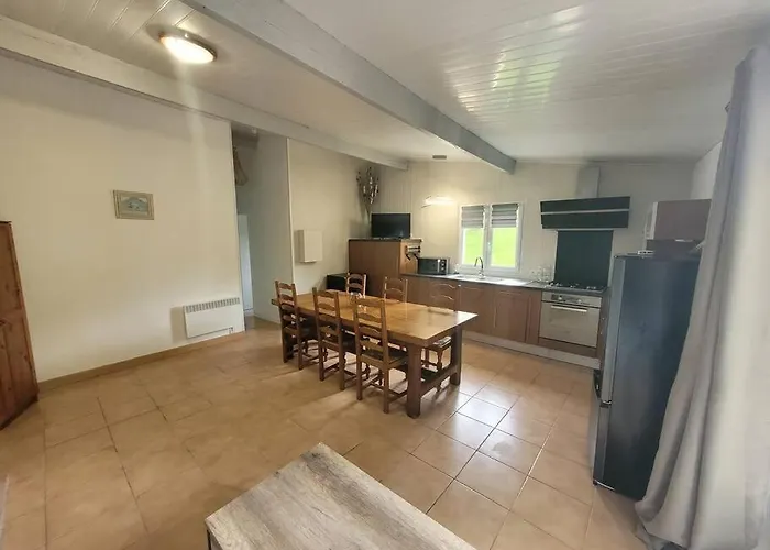 6/8 Personnes Confort בית נופש